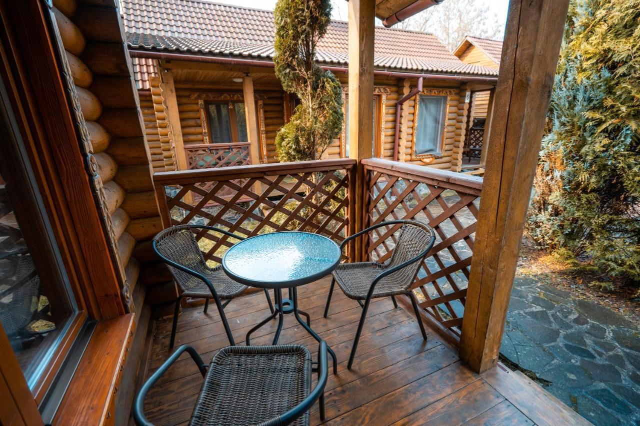 Villa Garden Hotel Солочин Екстериор снимка